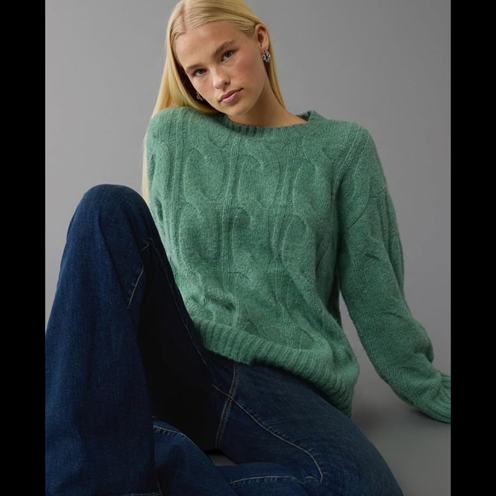 Aerie Sweater So Soft Cable Knit sweater